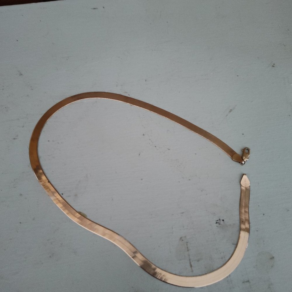 Herringbone gold necklace